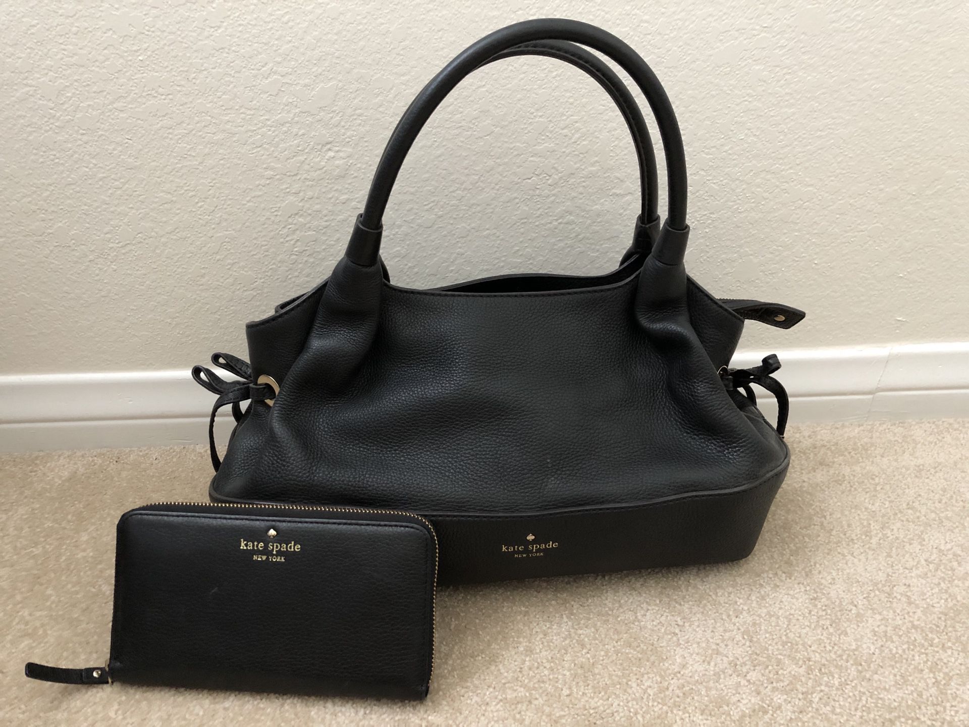 FS Black Kate Spade purse and wallet
