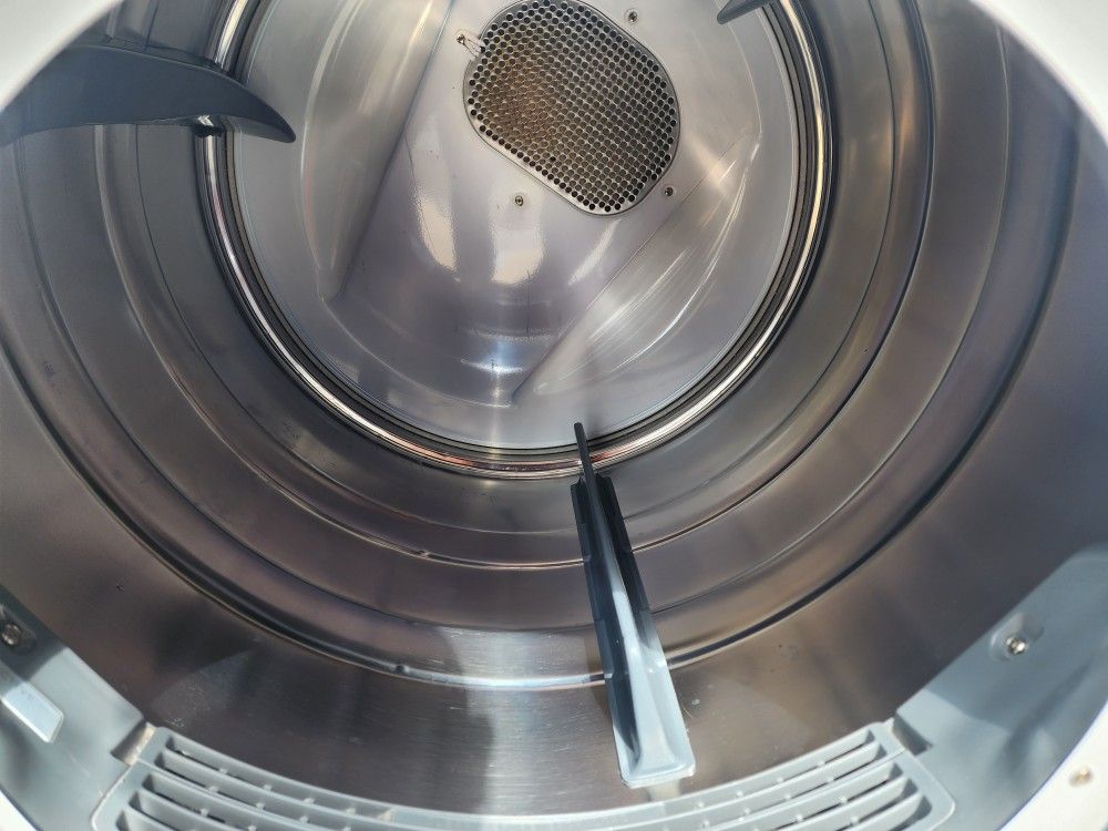 Electrolux Dryer (Works Good) Comes w/ Warranty Home & Garden