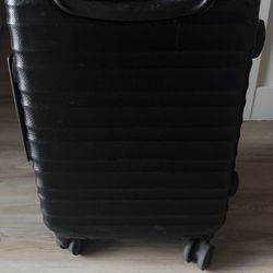 AmazonBasics Hardside Spinner Luggage - 20-Inch, Black