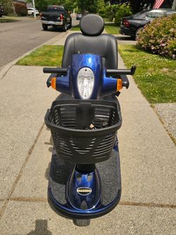 Electric scooter