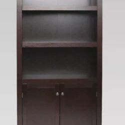 5 Matching Bookshelves
