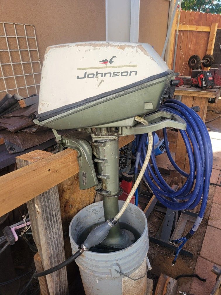 Johnson 5 hp boat motor