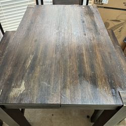 Wooden Expansible Dining Table