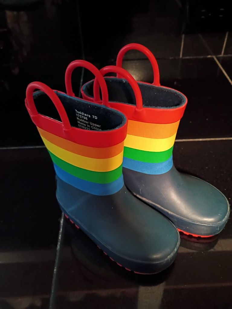 Toddler Size 7 Magellan rubber rain boots