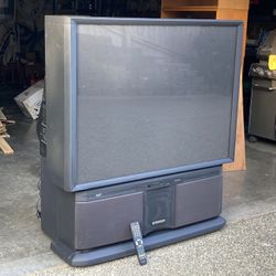 HITACHI　テレビ Hitachi 53” TV with Working Remote for Sale in Bonney Lake, WA