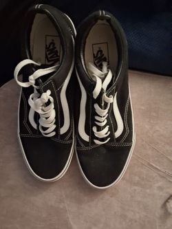 Low top men's size 10.5  Vans