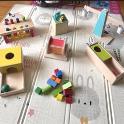 Kids Lovevery Montessori Bundle Toys 