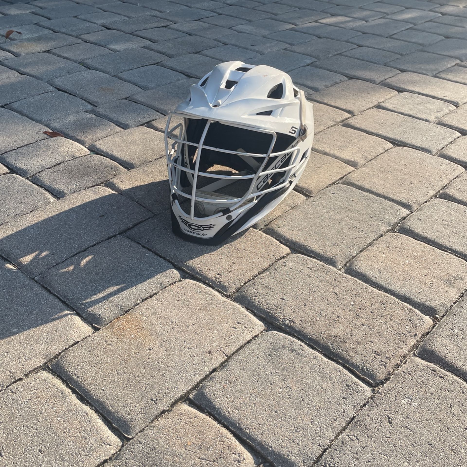 Cascade S Lacrosse Helmet