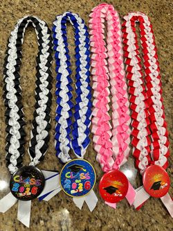 Graduation 🧑‍🎓 leis