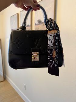Purse black L…v