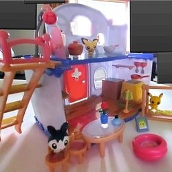2017 Nintendo Pokémon Petite Pals House Party Playset~ 3 figures~ TOMY~ Pikachu~7"×5"×7"