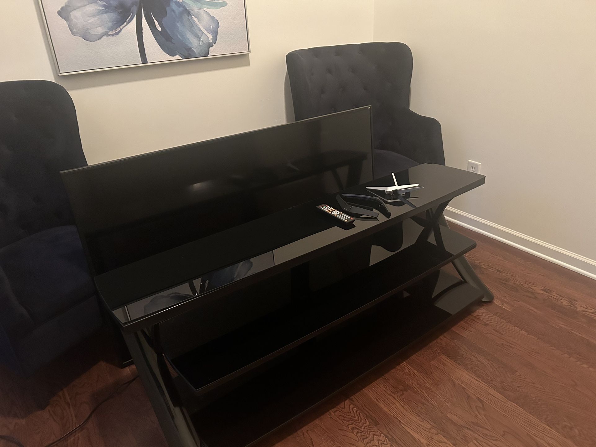 65 Inch Sceptre TV And Stand Great Condition