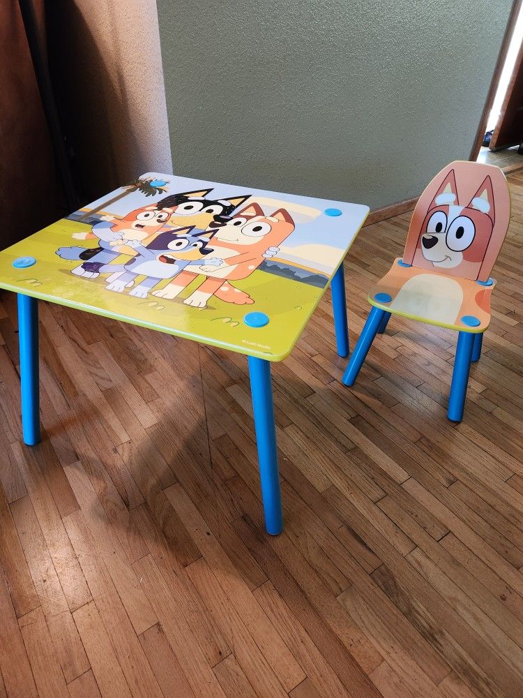 Bluey Table and Chairs