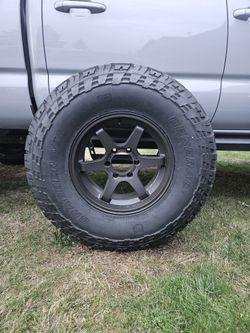 General Grabber 35x12.50 All Terrain Off Road Tire