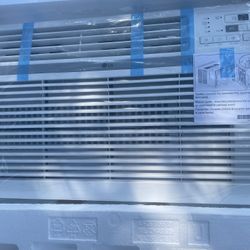 LG 14,000 BTU AC Air Conditioner Unit 