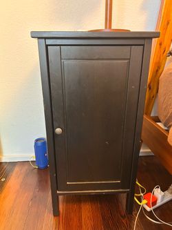 Single nightstand