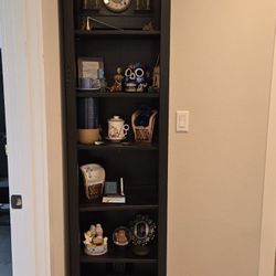 2 IKEA Boolshelves