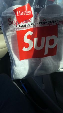 Supreme x Hanes Socks