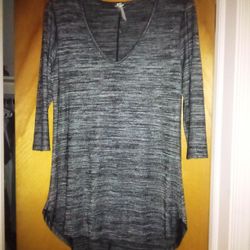 Beautiful Ladies Size Large Top