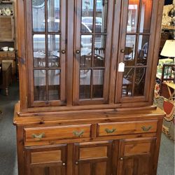 Absolutely Gorgeous China Cabinet 