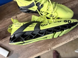 Men’s Sneakers size 11