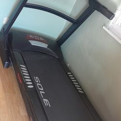 MAQUINA PARA CAMINAR Ó CORRER .sun Valley  91352.