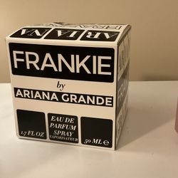 New Ariana Grande Perfume 