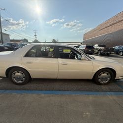 2000 Cadillac 