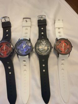 🔥 Nike-Inspired Silicone Strap Watches – Multiple Colors Available 🔥
