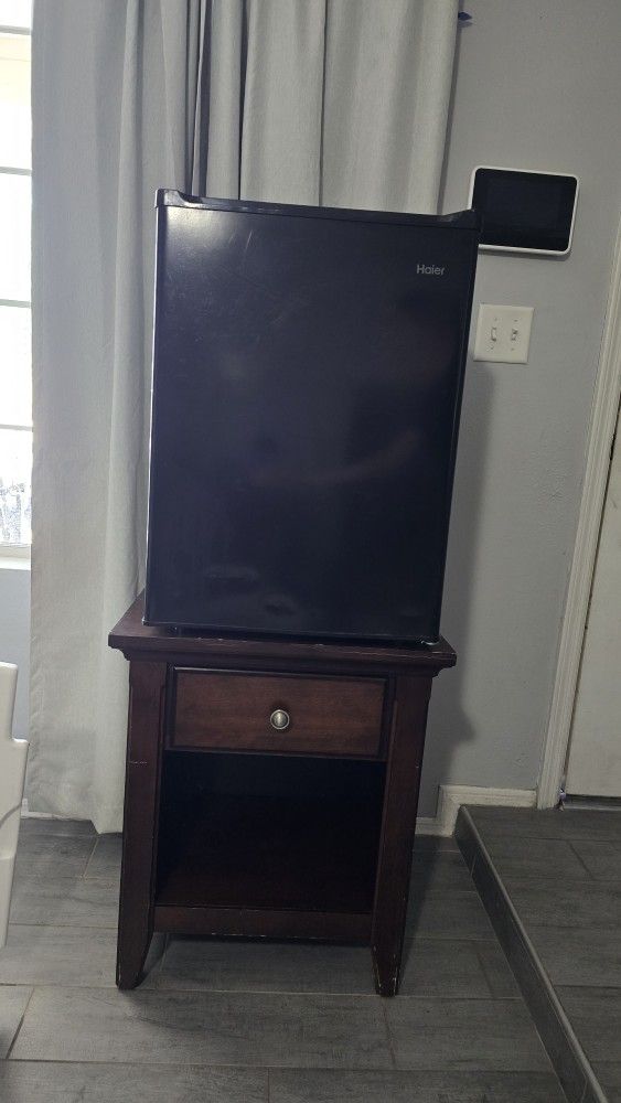 Haier Mini Fridge