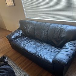Z Gallery Couch