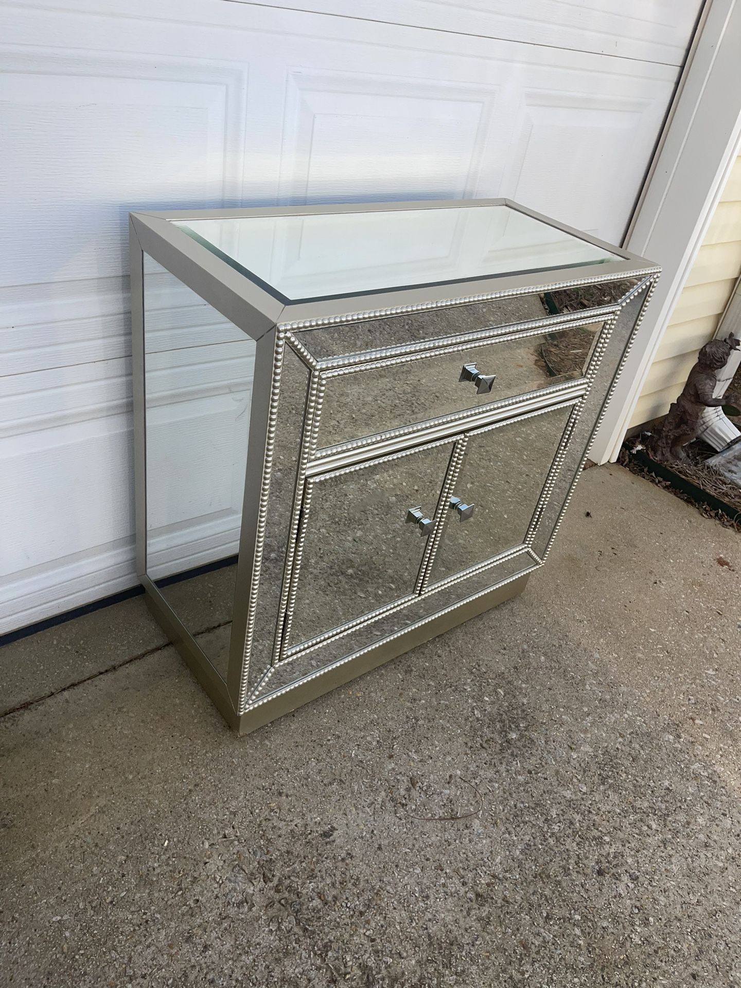 Mirrored Cabinet 