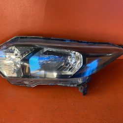 2016 2017 2018 Honda HR-V Left Driver Side Headlight Assembly OEM HO(contact info removed)