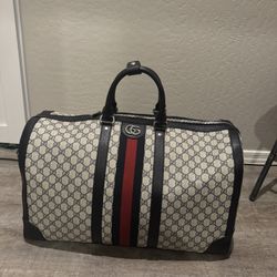 Gucci Duffle Bag 💼 