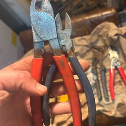 Old School Lineman Pliers And A Set Of Wiss 3in1 Pliers 