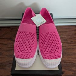New Neon Pink Womens, Teens Water Shoes  size 8