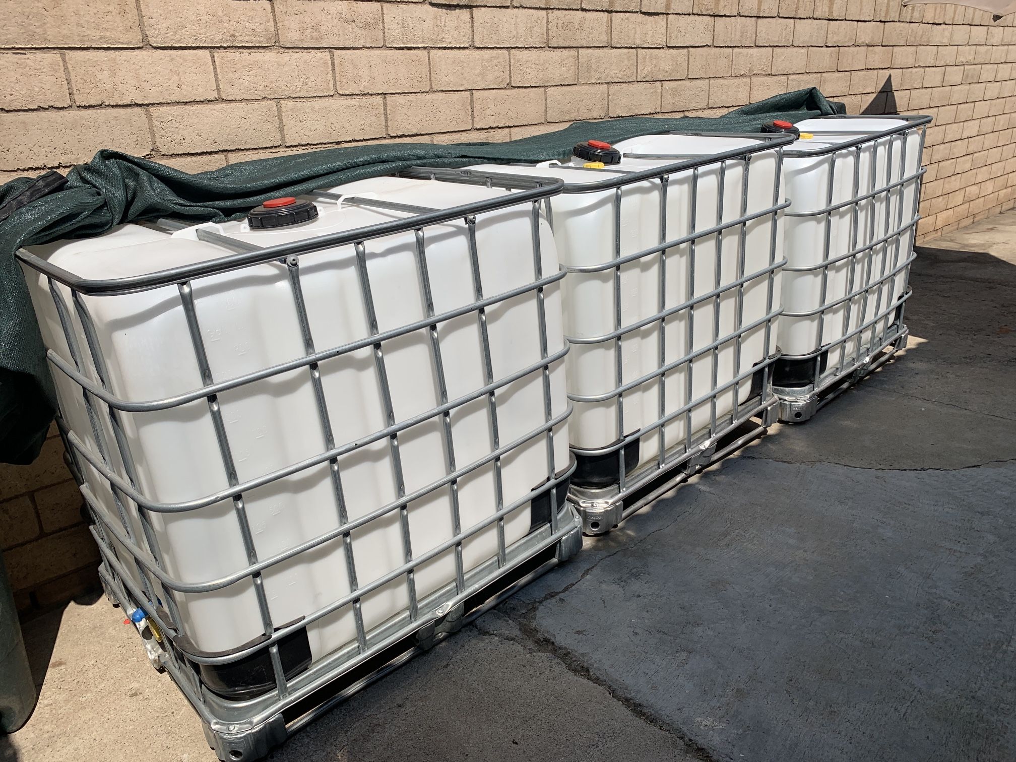 Water Tanks 250 Gallons