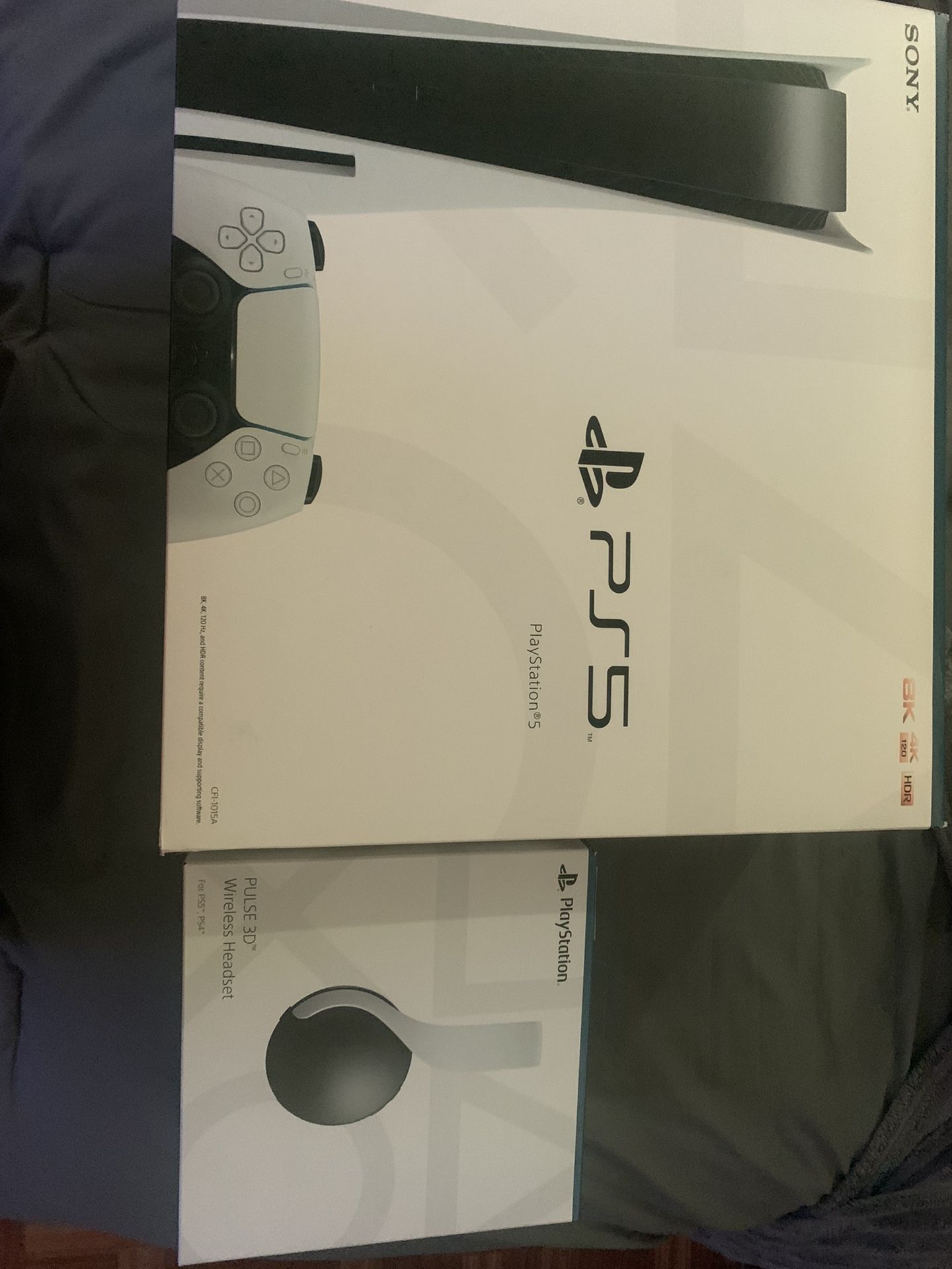 PS5 *seal broken*