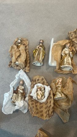 Nativity Scene Figurines Set - 6 piece