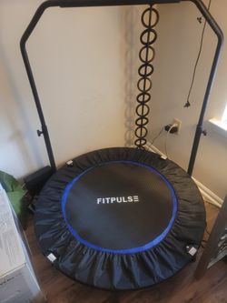 Trampoline w/holding bar