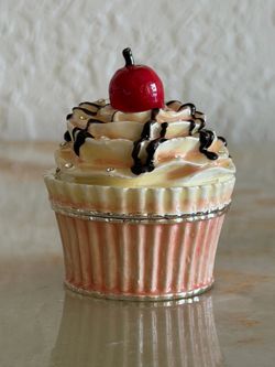 Cupcake Trinket Box Figurine