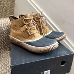 Sorel Waterproof Boots - Size 6.5
