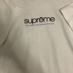 supreme shirt meduim 