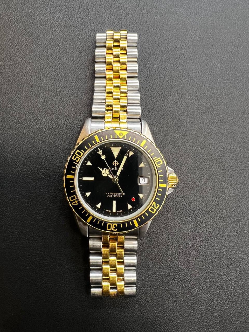 Zodiac Red Dot 113.22.06 Professional 200m Gold & Steel Quartz 37mm Men's Watch