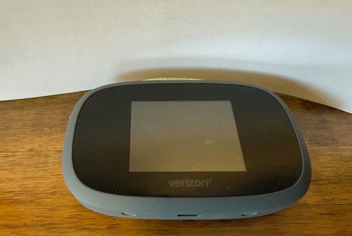 VERIZON 8800 Mifi HOTSPOT mobile cellular hotspot MiFi 8800L 4G/LTE