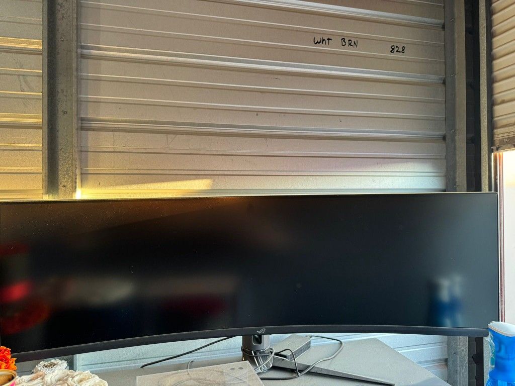 ROG Strix XG49VQ Super Ultra-Wide HDR Gaming Monitor — 49-inch 32:9 (3840 x 1080), 144Hz, FreeSync™ 2 HDR, DisplayHDR™ 400, DCI-P3: 90%, Shadow Boost