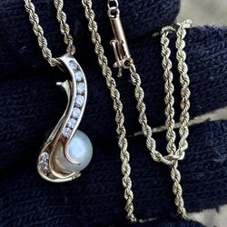 14K Gold Diamond Pearl Necklace 20.25”