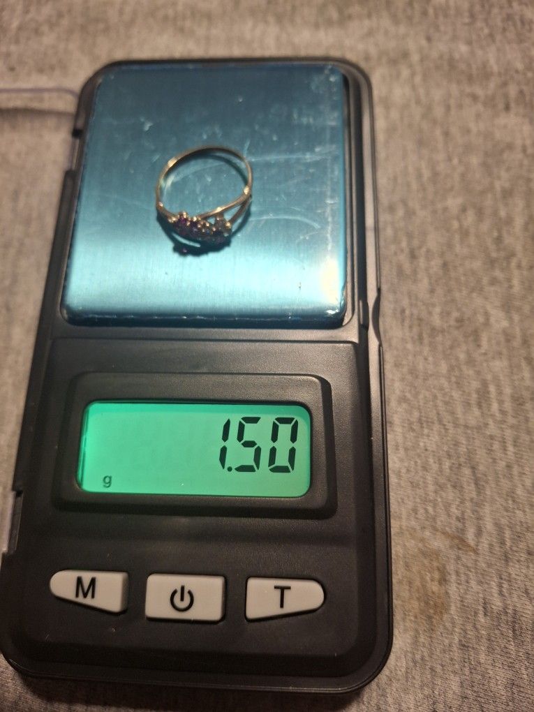 14 K Gold Ring Maybe 7 Or 6,1/2 Size 