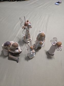 Figurines