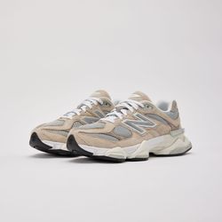 Size 9-13 New Balance 9060 ‘Natural’ Brand New